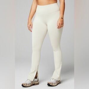 Fabletics Define Split Hem Leggings in Cream